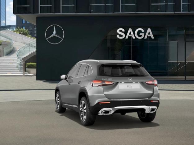 MERCEDES-BENZ GLA 180 tout terrain  GLA 180 Cyber Edition