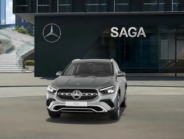 MERCEDES-BENZ GLA 180 tout terrain  GLA 180 Cyber Edition