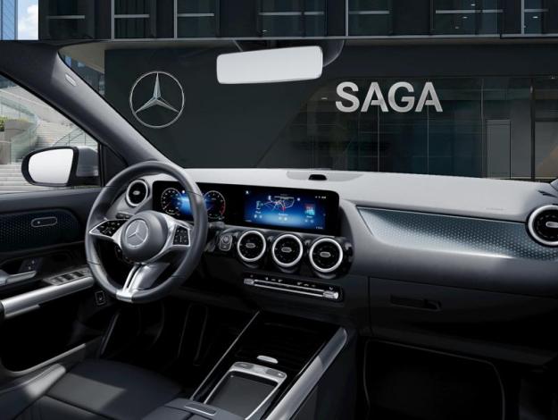 MERCEDES-BENZ GLA 180 tout terrain  GLA 180 Cyber Edition