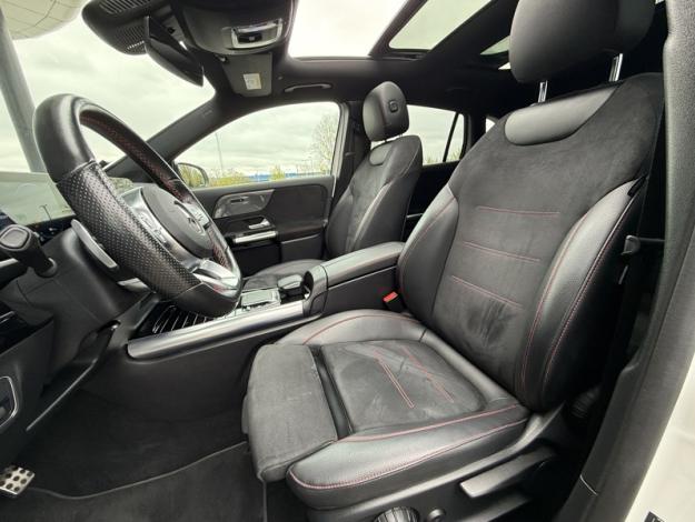 MERCEDES-BENZ GLA 250 e AMG Line  