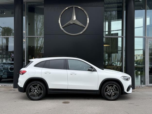MERCEDES-BENZ GLA 250 e AMG Line  