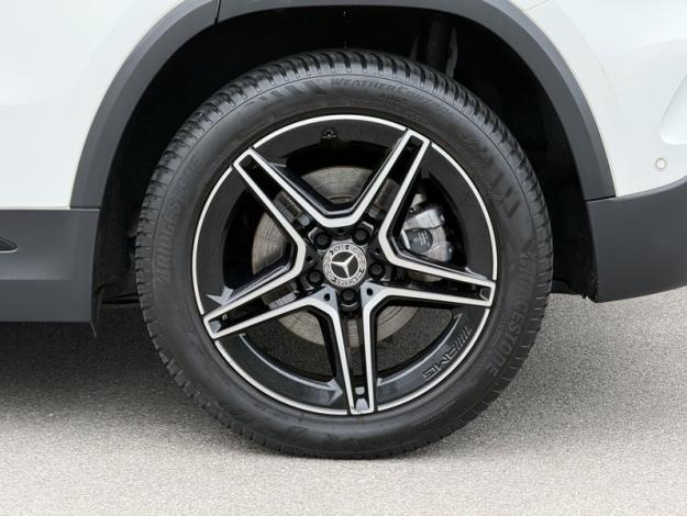 MERCEDES-BENZ GLA 250 e AMG Line  