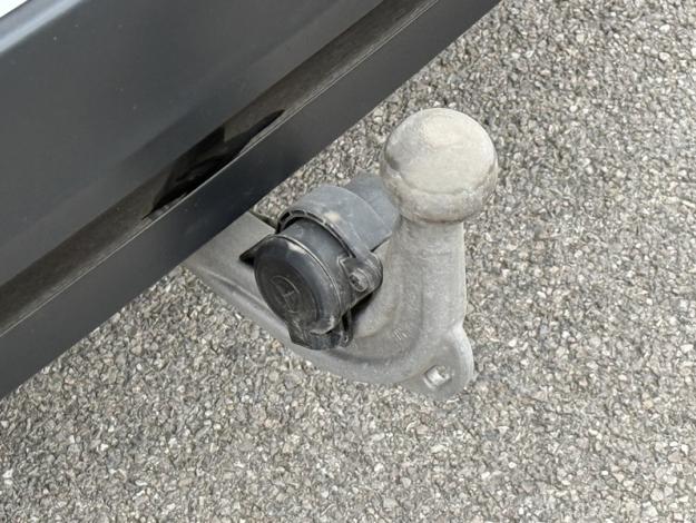 MERCEDES-BENZ GLA 250 e AMG Line  