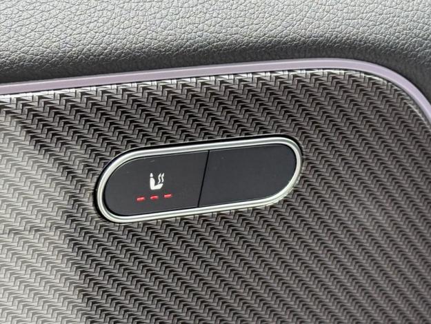 MERCEDES-BENZ GLA 250 e AMG Line  