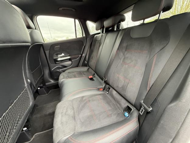 MERCEDES-BENZ GLA 250 e AMG Line  