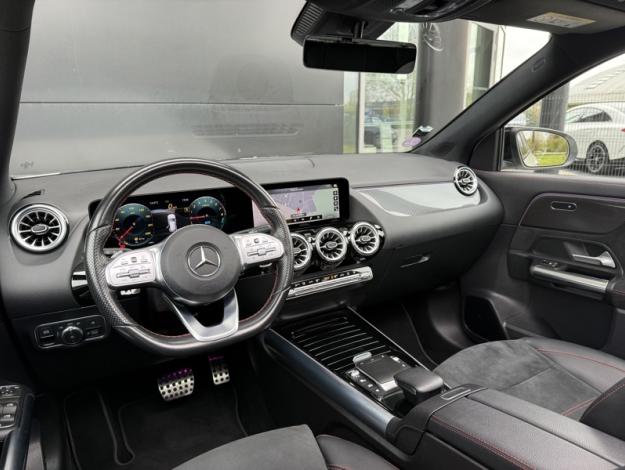 MERCEDES-BENZ GLA 250 e AMG Line  