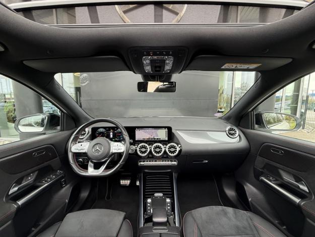 MERCEDES-BENZ GLA 250 e AMG Line  