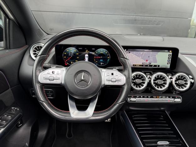 MERCEDES-BENZ GLA 250 e AMG Line  