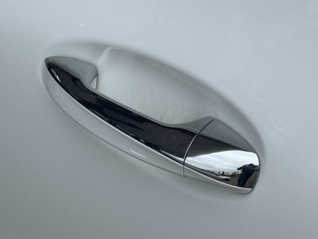 MERCEDES-BENZ GLA 250 e AMG Line  