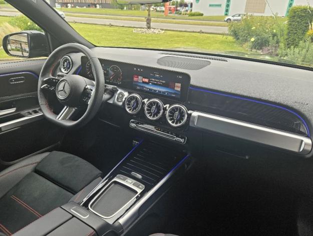 MERCEDES-BENZ GLB 200 d AMG Line  GLB 200 d AMG Line