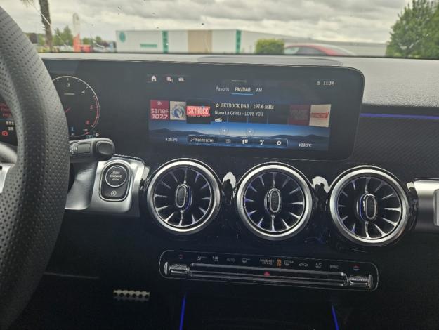 MERCEDES-BENZ GLB 200 d AMG Line  GLB 200 d AMG Line