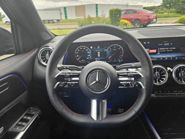 MERCEDES-BENZ GLB 200 d AMG Line  GLB 200 d AMG Line