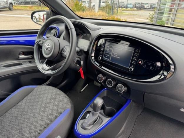 TOYOTA Aygo X 1.0 VVT-i 72 Design CVT   