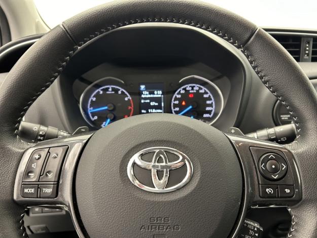 TOYOTA Yaris 110 VVT-i CVT Design   