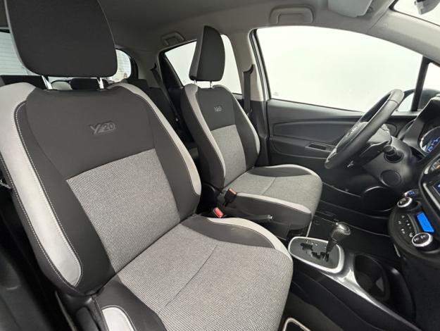 TOYOTA Yaris 110 VVT-i CVT Design   