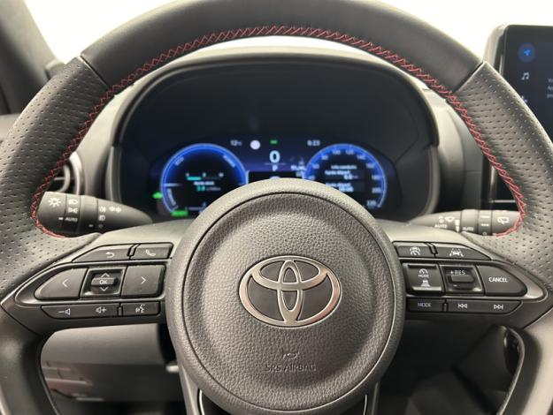 TOYOTA Yaris 130h GR SPORT  