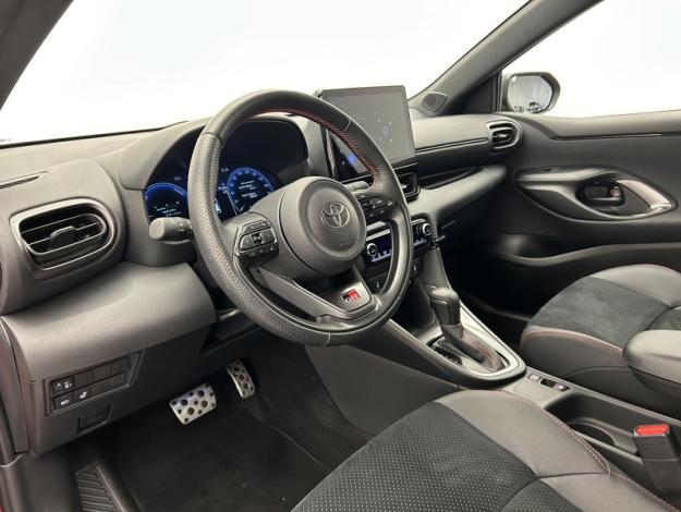 TOYOTA Yaris 130h GR SPORT  