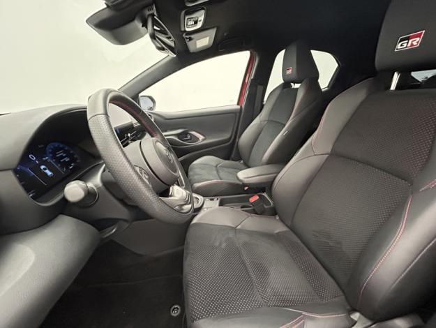 TOYOTA Yaris 130h GR SPORT  