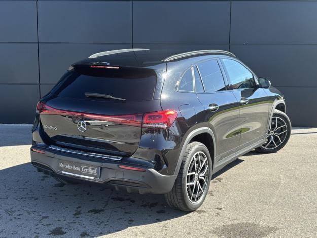 MERCEDES-BENZ EQA 250 AMG Line  