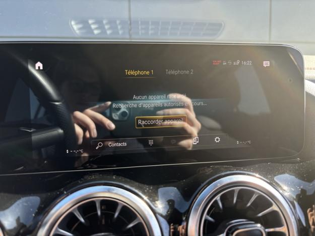 MERCEDES-BENZ EQA 250 AMG Line  