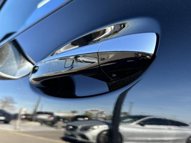 MERCEDES-BENZ EQA 250 AMG Line  