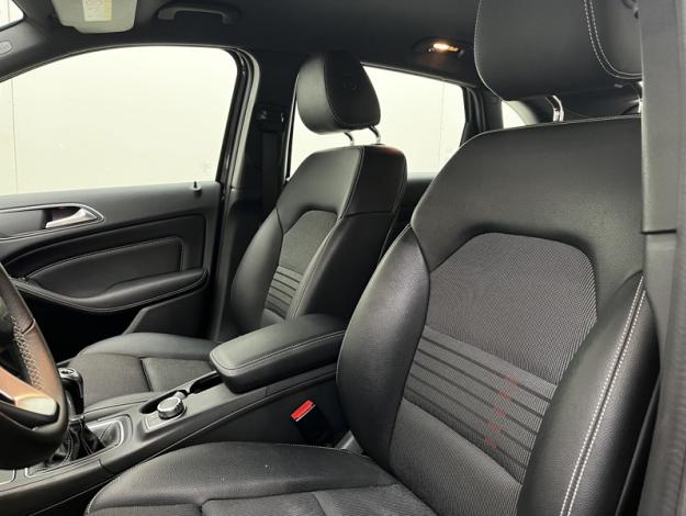 MERCEDES-BENZ Classe B B 180 Sensation  