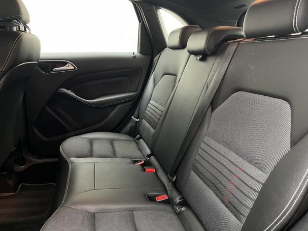 MERCEDES-BENZ Classe B B 180 Sensation  