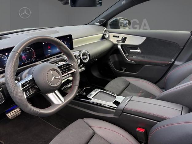 MERCEDES-BENZ Classe A 180 d AMG Line  Classe A 180 d AMG Line