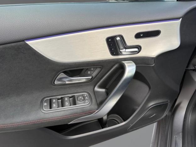 MERCEDES-BENZ Classe A 180 d AMG Line  Classe A 180 d AMG Line