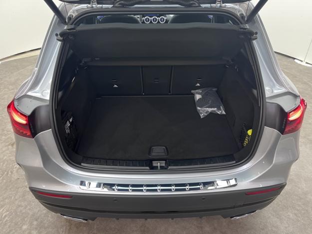 MERCEDES-BENZ GLA 200 d AMG Line  GLA 200 d AMG Line