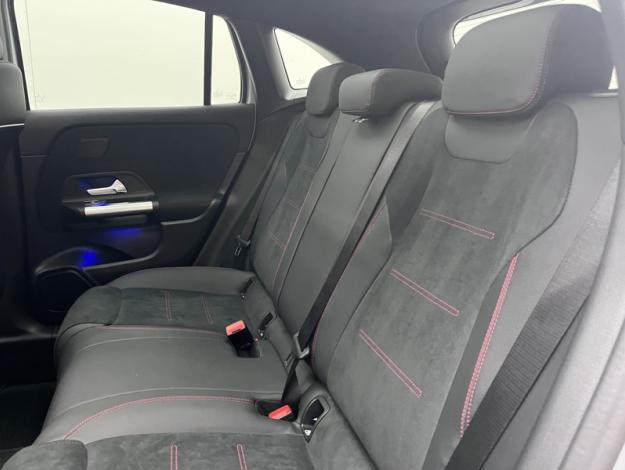 MERCEDES-BENZ GLA 200 d AMG Line  GLA 200 d AMG Line