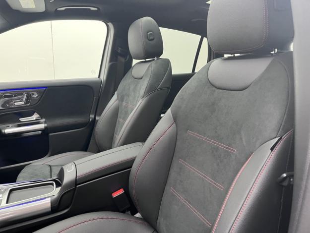 MERCEDES-BENZ GLA 200 d AMG Line  GLA 200 d AMG Line