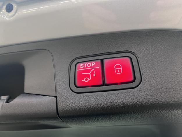 MERCEDES-BENZ GLA 200 d AMG Line  GLA 200 d AMG Line