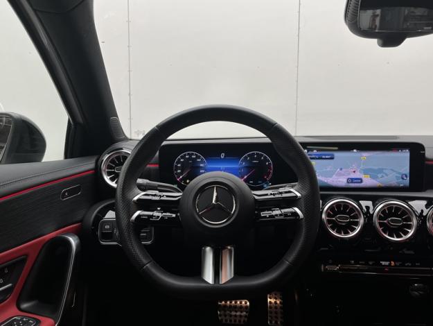 MERCEDES-BENZ Classe A 200 Berline AMG Line  