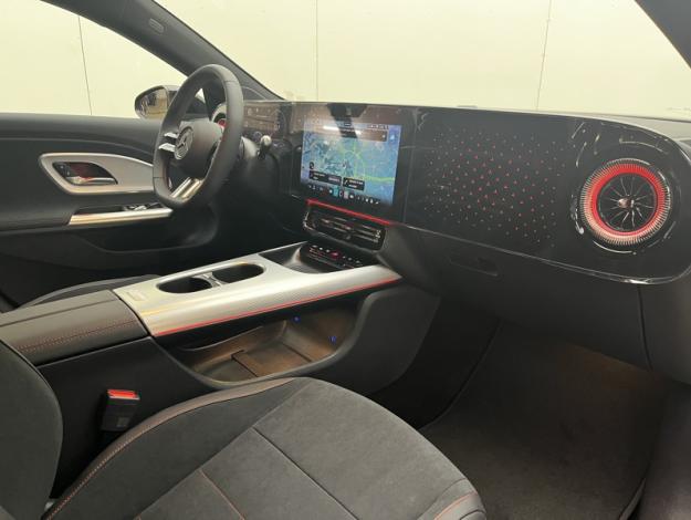 MERCEDES-BENZ CLA Coupé CLA 200 AMG Line  CLA 200 AMG Line