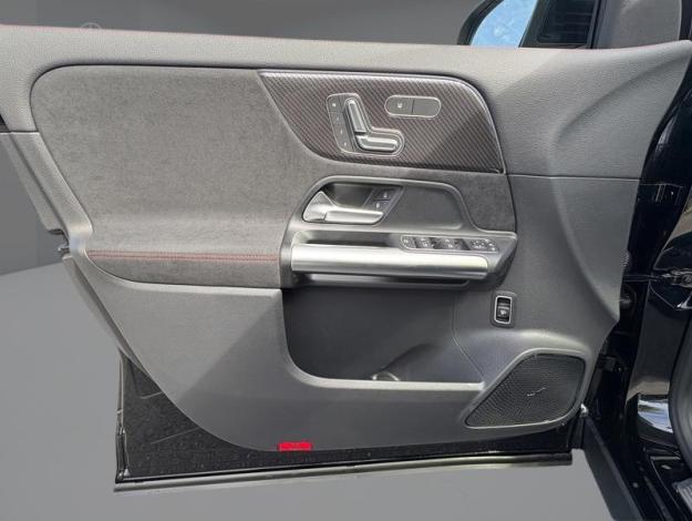 MERCEDES-BENZ GLA 180 d Edition 140  GLA 180 d Edition 140