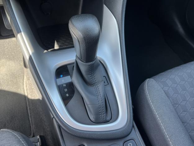 TOYOTA Yaris 116h Design MY22  