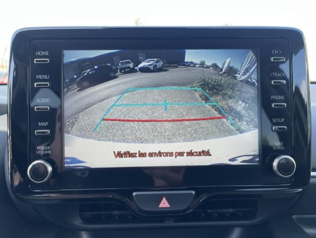 TOYOTA Yaris 116h Design MY22  