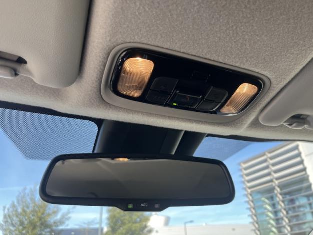 TOYOTA Yaris 116h Design MY22  