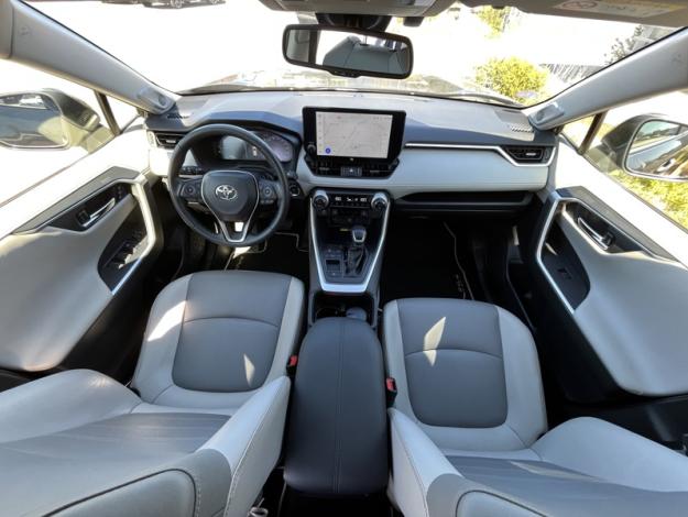 TOYOTA RAV4 218ch Lounge 2WD  MY23