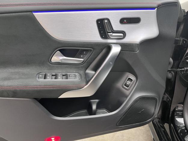 MERCEDES-BENZ CLA Coupé CLA 180 Coupé AMG Line  