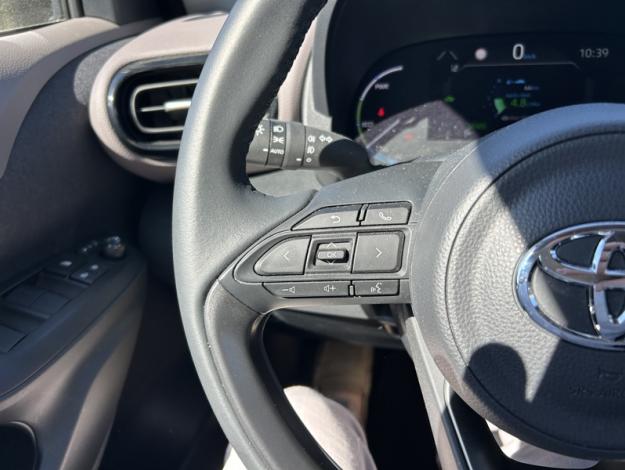 TOYOTA Yaris Cross 1.5 HYBRID 116H COLLECTION   