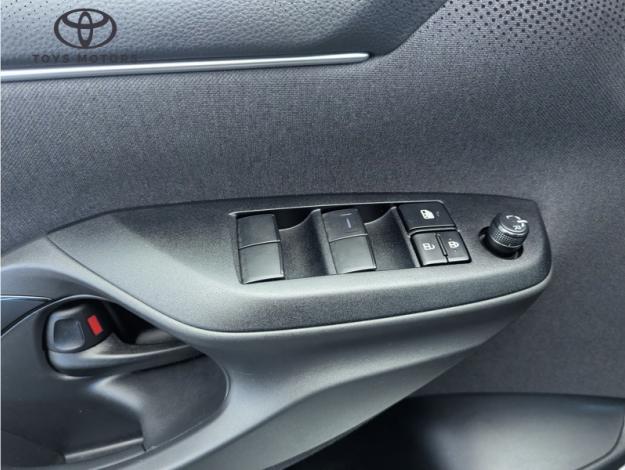 TOYOTA Yaris Hybride 116h Design MY25  