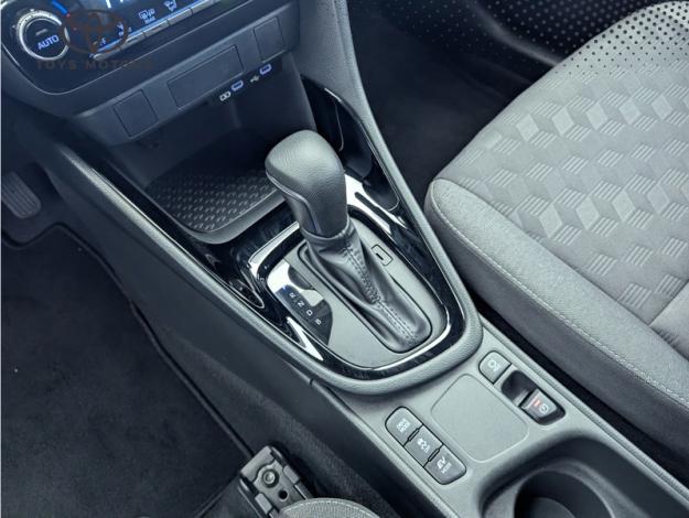 TOYOTA Yaris Hybride 116h Design MY25  