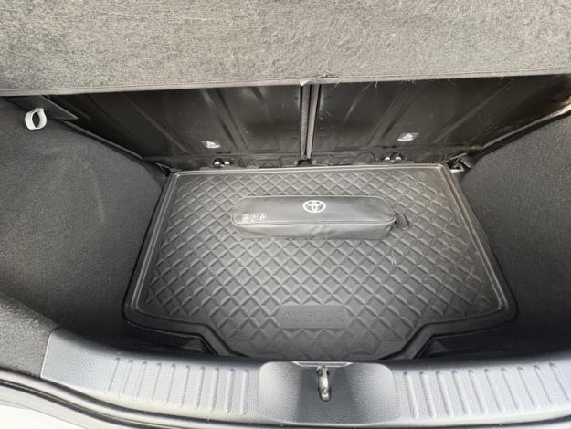 TOYOTA Aygo X 1.0 VVT-i 72 Design  