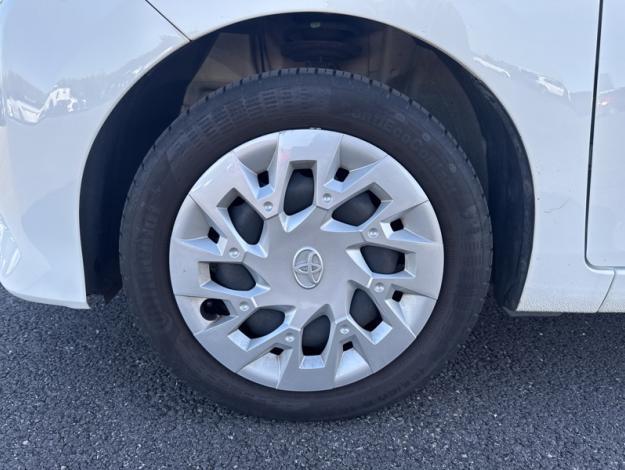 TOYOTA Aygo 1.0 VVT-i x-play  