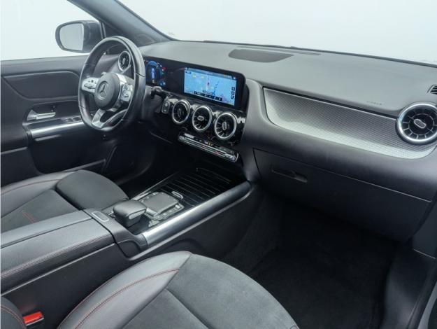 MERCEDES-BENZ GLA 200 d AMG Line  