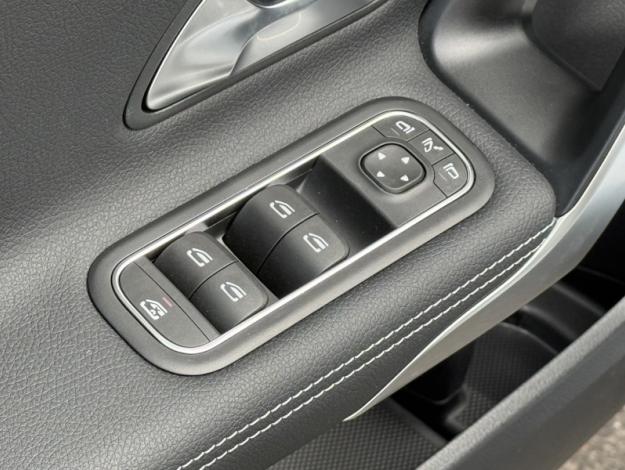 MERCEDES-BENZ Classe A 180 Progressive Line  