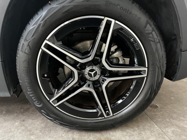 MERCEDES-BENZ GLA 200 AMG Line  