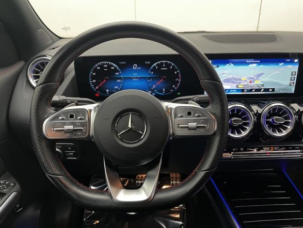 MERCEDES-BENZ GLA 200 AMG Line  
